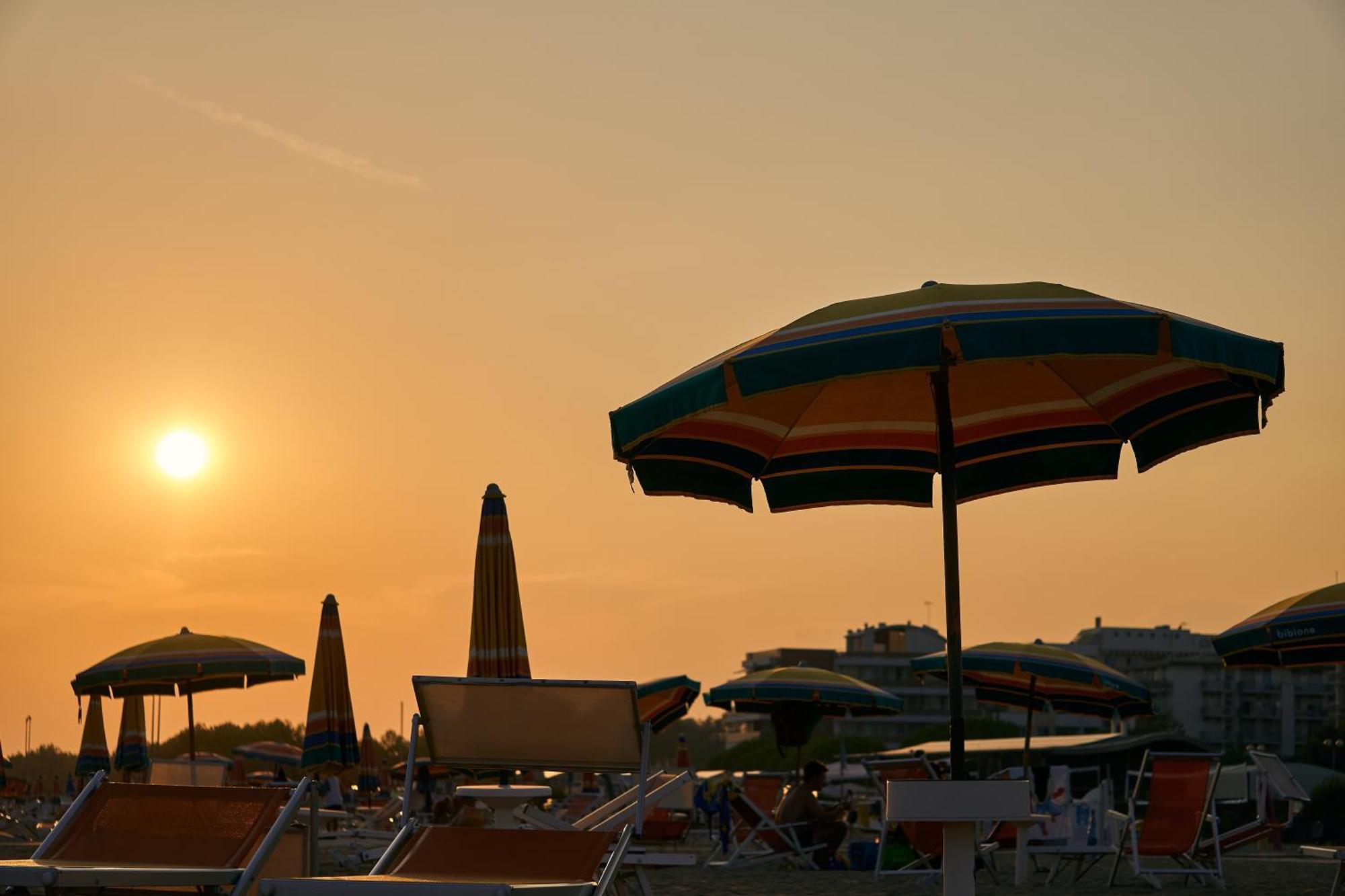 Cozy Villa 250 Metres From The Beach - Beahost - Bibione Eksteriør bilde