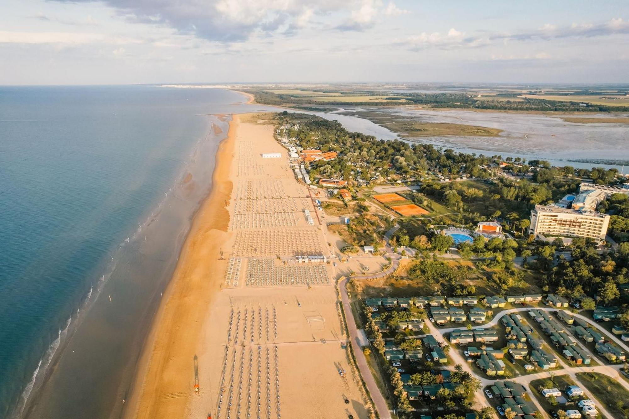 Cozy Villa 250 Metres From The Beach - Beahost - Bibione Eksteriør bilde